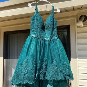 Green Lace Formal Dress